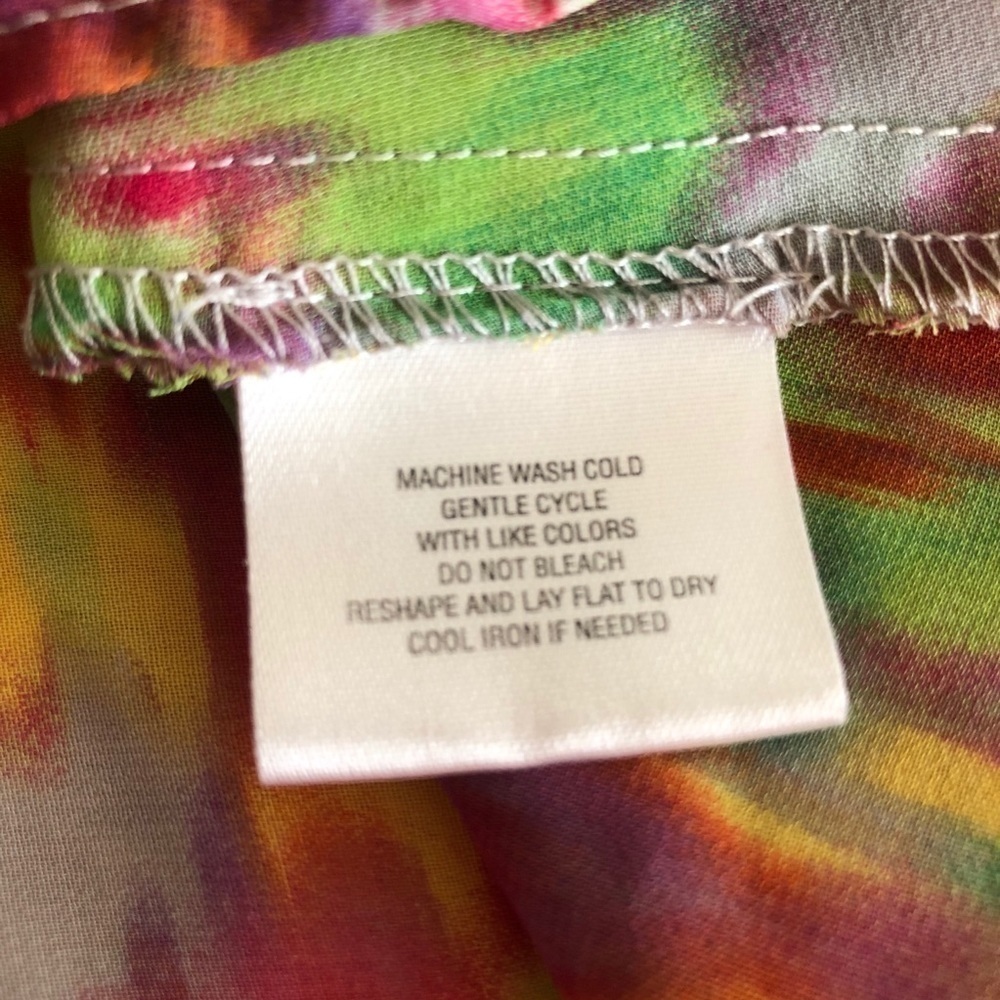 Apostrophe Sheer Tank - Picture 2 of 6